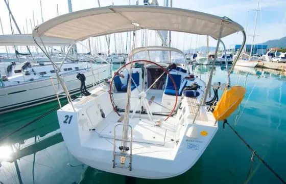 Charter Beneteau First 35 Crusing Monohull in Zagreba, Croatia