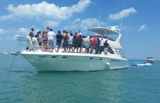 Captained Charter on 60ft Sea Ray Luxury Yacht in Chicago with Captain Sam