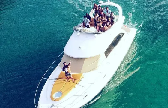 Charter this amazing 44' Flybridge Meridien Yacht in Cancun up 17 guests