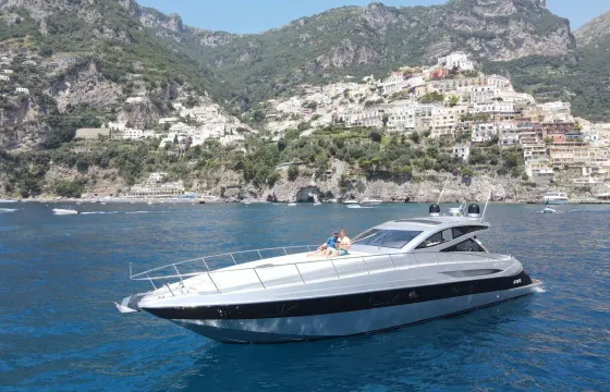 60ft Alfamarine Motor Yacht for Rent in Capri, Campania