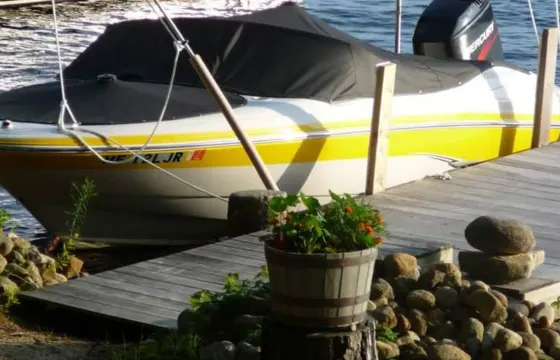 17ft Starcraft C-Star Bowrider on trailer in Haverhill, MA
