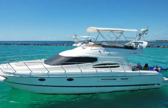 Luxury 55ft Flybridge Yacht in Biscayne Bay