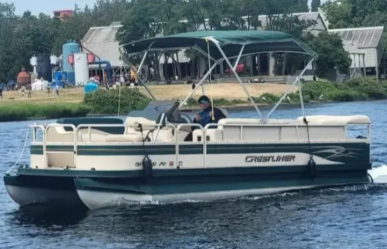 Crestliner 20' Pontoon | Cruise Lake Union and Lake Washington!
