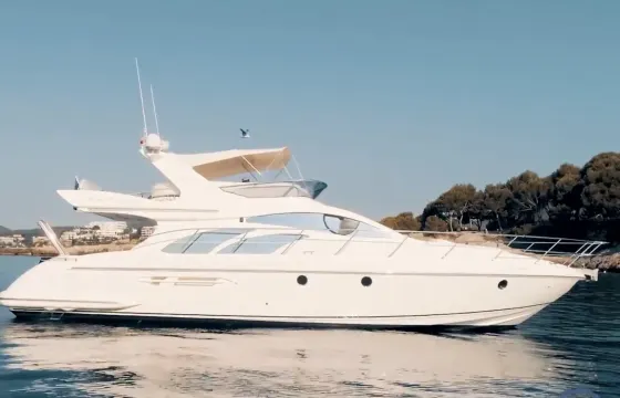 2006 Azimut 53' Yacht Charter in Rodos Mandraki Harbour