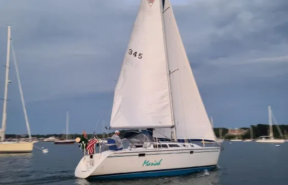 Sailing in Newport- Catalina 320 Sailboat with Captain Kenneth & Captain Perrin