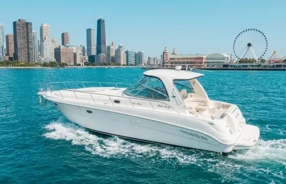 Sleek 51' Luxury  Motor Yacht | Parties and Events in Chicago - Fuel Included