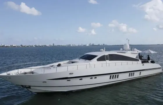 95ft Leopard Yacht - Jacuzzi Party - Captain + Drinks + Sandbar + Sunset + Vip