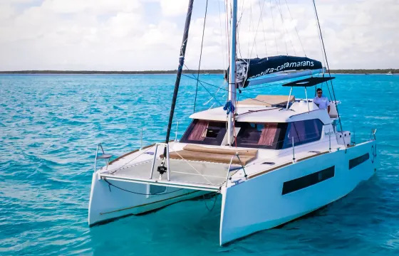 An All Inclusive (Open Bar Unlimited) Catamaran with Chef and Bartender