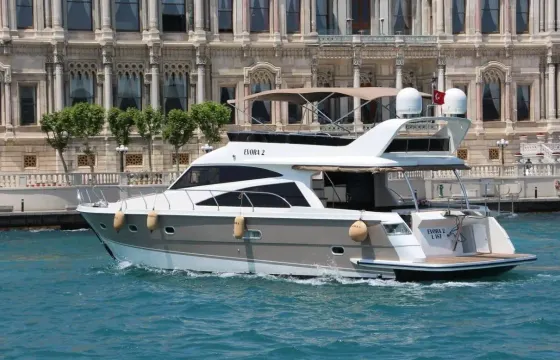 Explore Istanbul by Boat — 68f Yacht Cruise the Bosphorus in Style