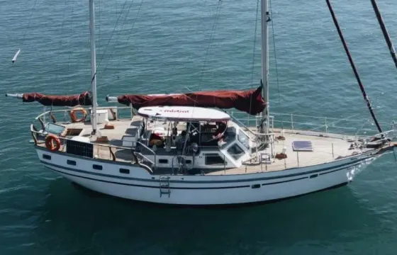 Private Sailing Experience in Algarve onboard 43ft Endurance Sailboat