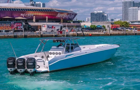Experience Miami’s 53ft Scarab Thrill fits up to 13 people!