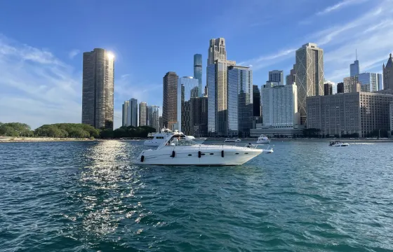 2001 46' Sea Ray Sundancer Chartered Yacht in Chicago - 12 person capacity