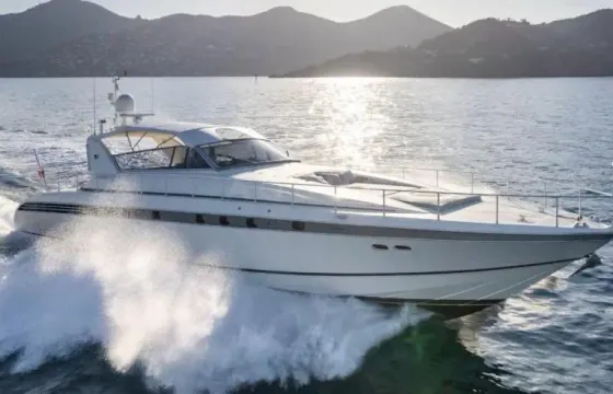 Leopard 23 Sport – Comfort, space and performance for your day at sea