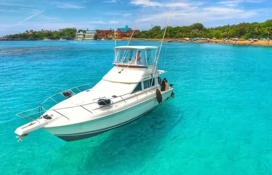 Cofresi fishing charter on 41ft Doña Nina yacht with captain