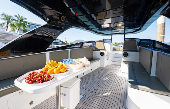Private Speedboat To Phi Phi Islands / James Bond / Hong / Krabi or Racha