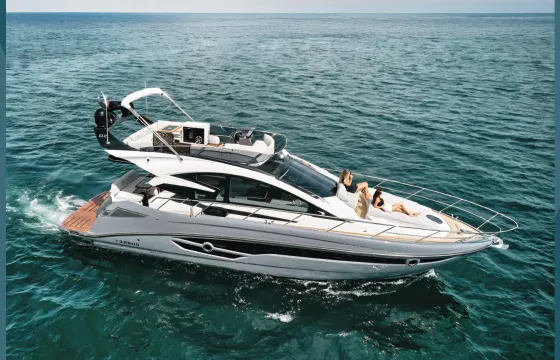 Luxury 50 ft in Puerto Banus