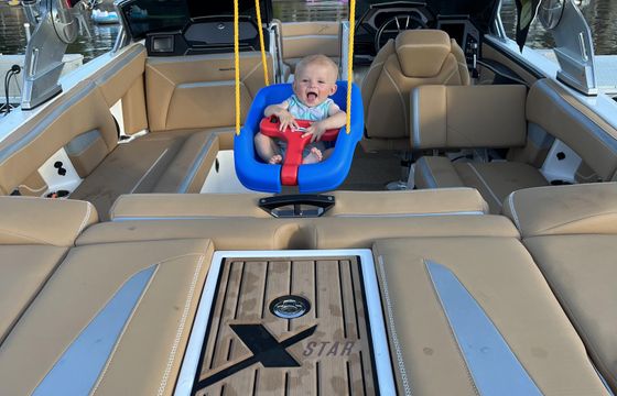 Make Waves in a 2019 MasterCraft XStar – Surf! Wakeboard! Tube!