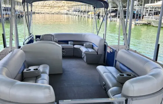 Bentley 240 Cruise Tritoon | Making memories you'll never forget!
