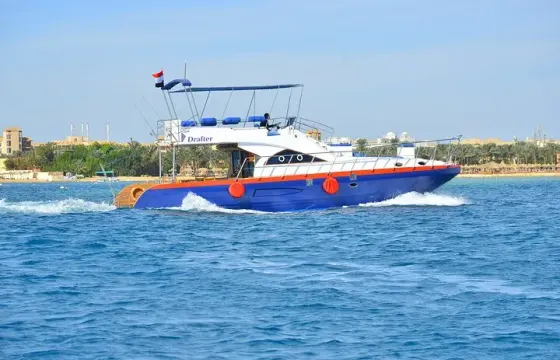 8-Hour Private Boat Charter Exclusive & Lunch Transfer - Hurghada