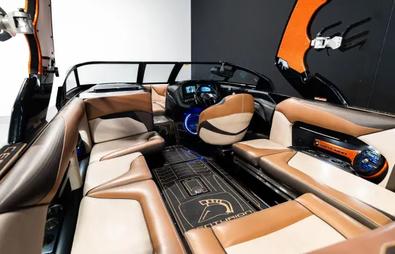 Centurion Surf Beast - Pro Waves on Lake Tahoe - Top of line Surfboat
