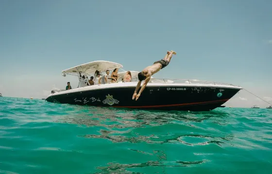 Island Hopping Tour Sports Boats