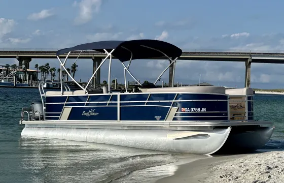 2019 23’ SunChaser Pontoon | Seats Up to 12 | Easygoing Fun in Orange Beach