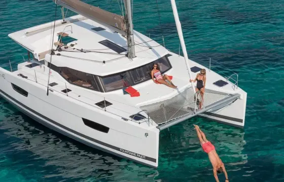 40’ Fountaine Pajot Sailing Catamaran - Explore the Beauty of Tampa Bay