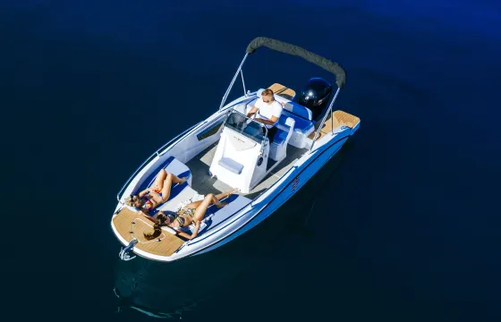 Oktogon Venturo 21 (150 HP) | Boat Rental in Zadar, Croatia