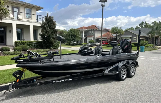 Bass Fishing Boat in St.Cloud on Big Lake Toho - 2025 Ranger Z520R