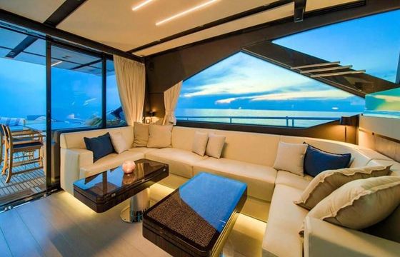Sporty Azimut S7 Motor Yacht In Podstrana, Includes Skipper and Hostess