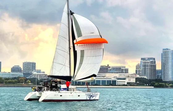 38ft Lagoon Catamaran Sailing Lessons in Chicago