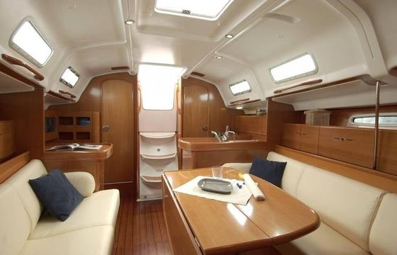 Sail & Stay in Nantucket – Private Charters + Overnight Aboard a Beneteau 36.7