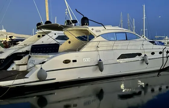 Boat tour Amalfi Positano Capri | 60ft Absolute Motor Yacht
