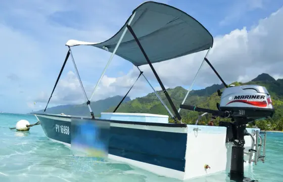 12ft boat 6HP without Licence in Moorea