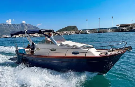 Yacht Experience In Valencia Aboard Cantieri Mimi Libeccio 25 Italian llaut