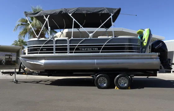 2021 22' Trifecta LE Tritoon in Lake Havasu City