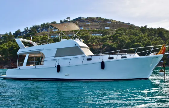 Explore Bodrum Coastline | Private 46ft Motor Yacht Tours – 3hr & Full-Day