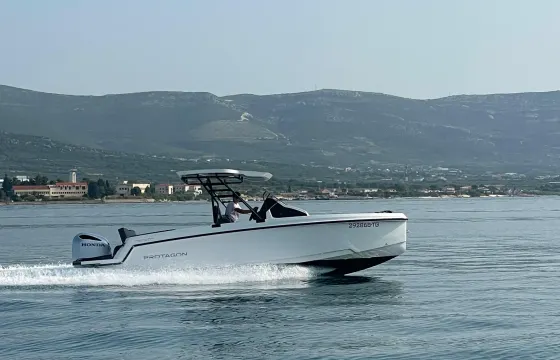 2026 Top Class Boat Protagon Yacht 25 with Honda 250 Hp motor in Split