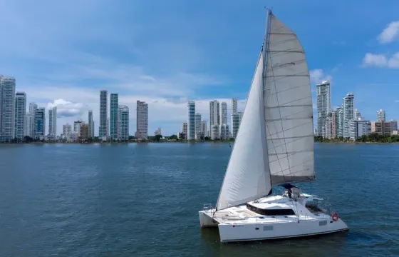 Deal of the Week! Lagoon 44Ft Catamaran for Rent in Cartagena, Colombia.