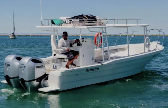 Panga 30- Local Luxury to Isla Espiritu Santo & Balandra Beach