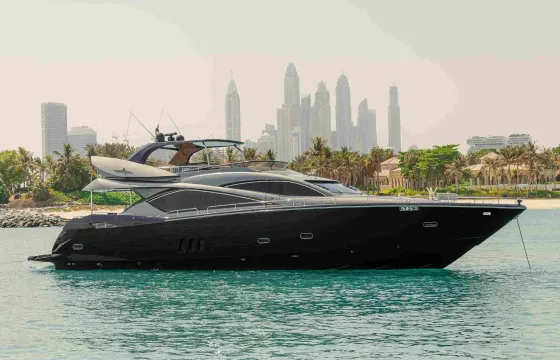 Sunseeker 82’ Yacht Charter in Dubai