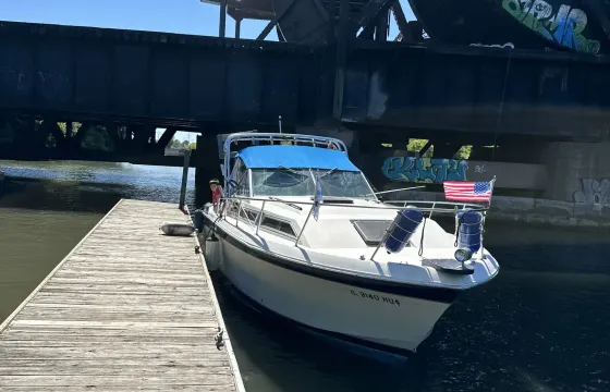 28ft Wellcraft Suncruiser 288 Yacht for City Scape or Fishing Expo in Chicago