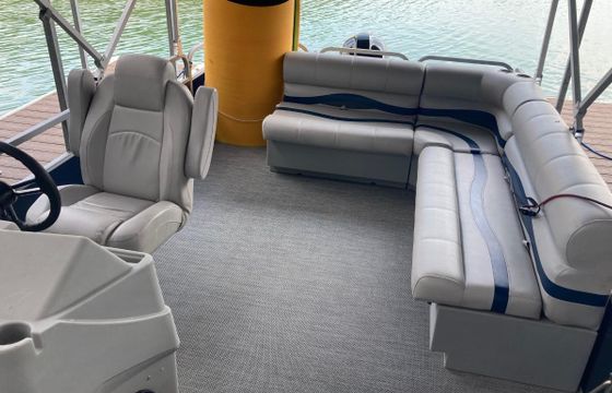 26' 2022 Pontoon Boat - Lake Travis
