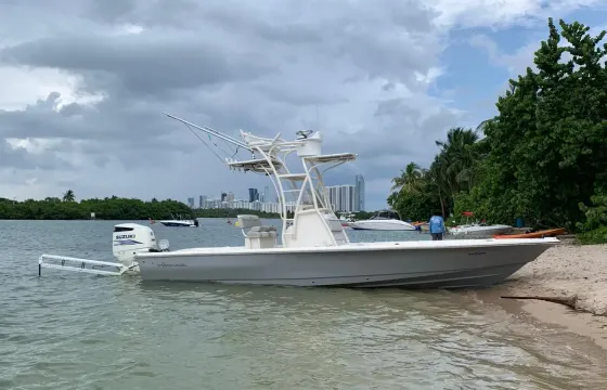 Fishing Charters & Leisure Cruising in Miami - 26ft Avenger