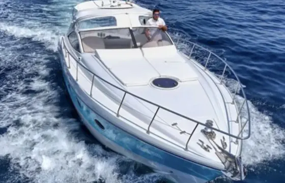 Pershing 37 in Capri island & Amalfi Coast
