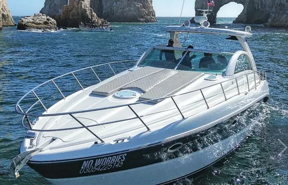 45ft Maxum Luxury Boat