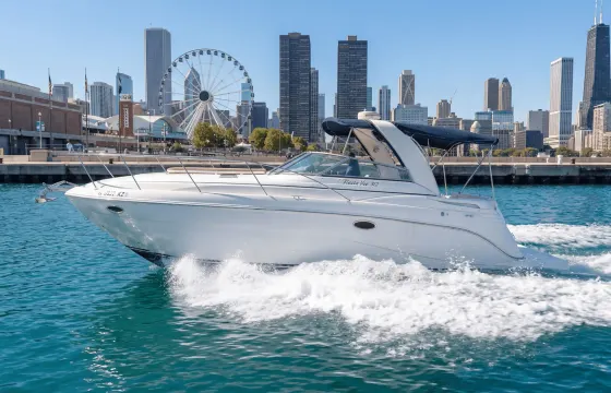 Explore the Famous Chicago Playpen! 34' Rinker Fiesta Vee Motor Yacht- 12 Guests
