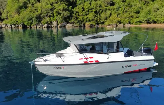Sting 730 Fast Track (2022) Motor Yacht Rental in Muğla, Turkey