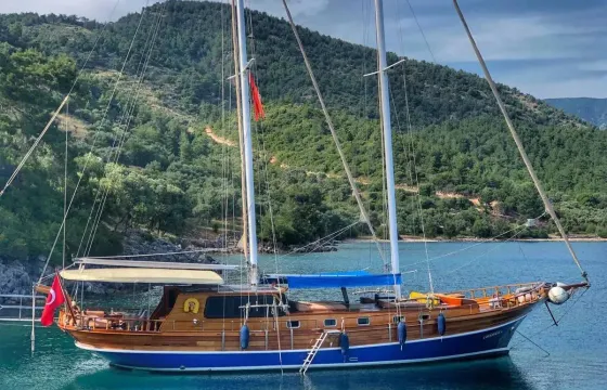 Beautiful Gulet: 30-Meter Traditional Boat for an Amazing Blue Cruise in Aegean