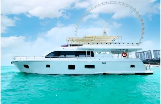 SUPER YACHT 85FT WITH JACUZZI NEW & LUXURY UPTO 70 GUEST DUBAI MARINA